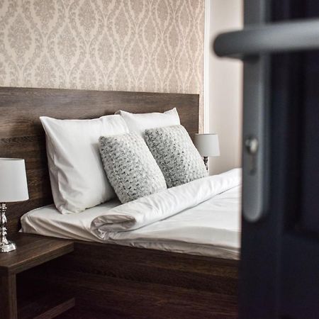 ياش B House Rooms المظهر الخارجي الصورة